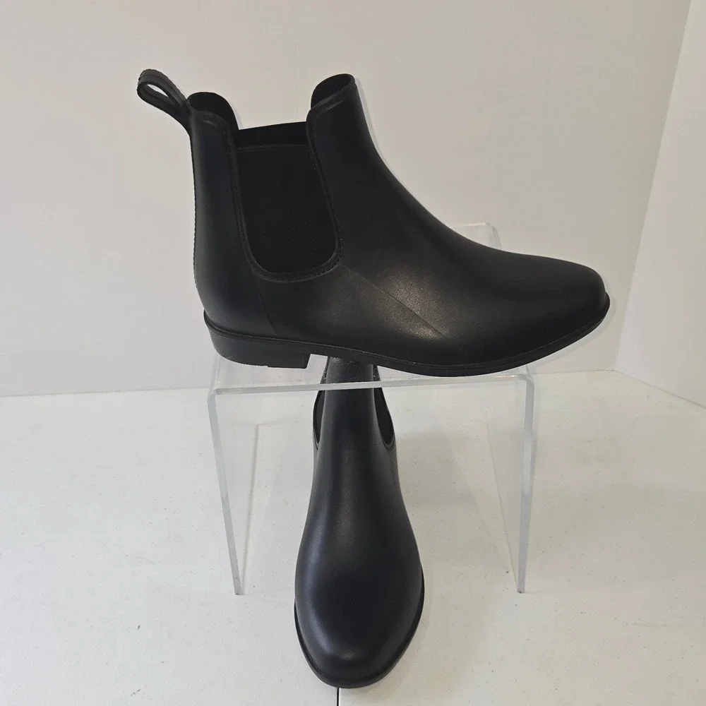 Target Black Chelsea Rain Boots Womens 9 Matte Ankle Bootie Waterproof Slip On